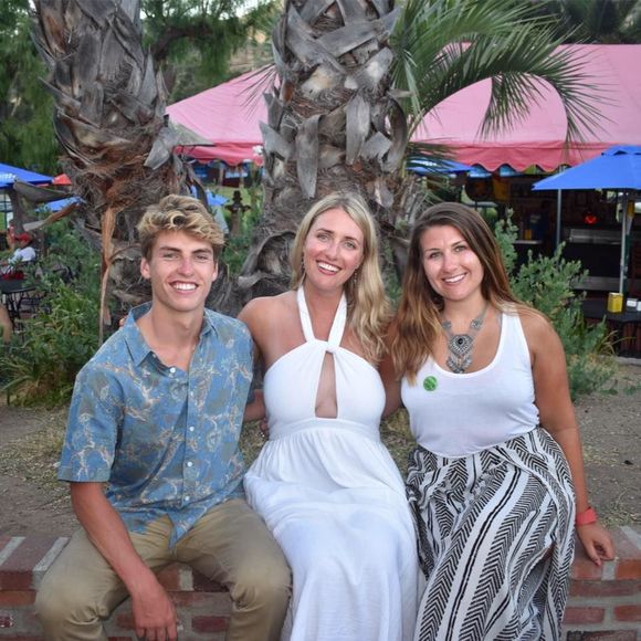 Meet your Posher, Alana - Picture 1 of 1